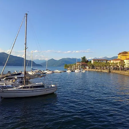 Margherita Apartment Porto Valtravaglia